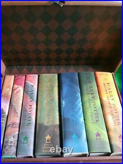 HARRY POTTER Limited Edition Boxed Set Hardcover Books 1-7 Trunk/Chest