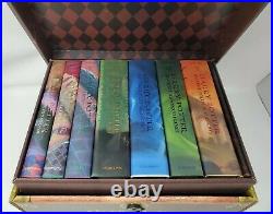 Harry Potter Hardcover Box Set in Special Display Trunk Books 1 7 NEW & SEALED