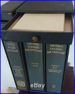 The Compact Edition of the Oxford English Dictionary & magnifiers 1971 Vol 1-3