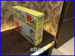 Wow! Peanuts Every Sunday The 1950s Gift Box Set Hardcover Factory Sealed
